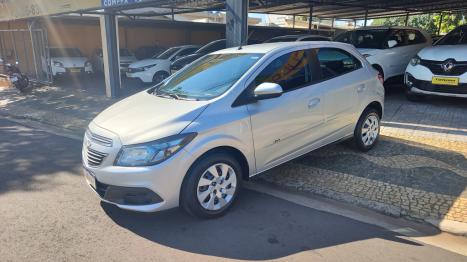 CHEVROLET Onix Hatch 1.4 4P FLEX LT, Foto 4