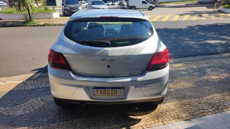 CHEVROLET Onix Hatch 1.4 4P FLEX LT, Foto 11