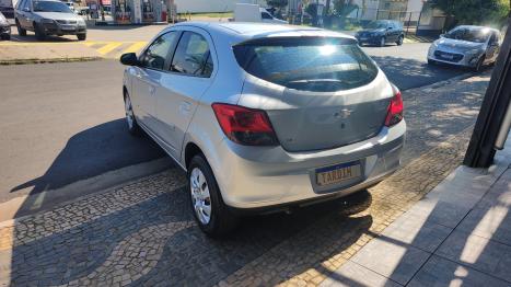 CHEVROLET Onix Hatch 1.4 4P FLEX LT, Foto 12