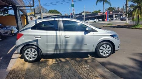 CHEVROLET Onix Hatch 1.4 4P FLEX LT, Foto 14