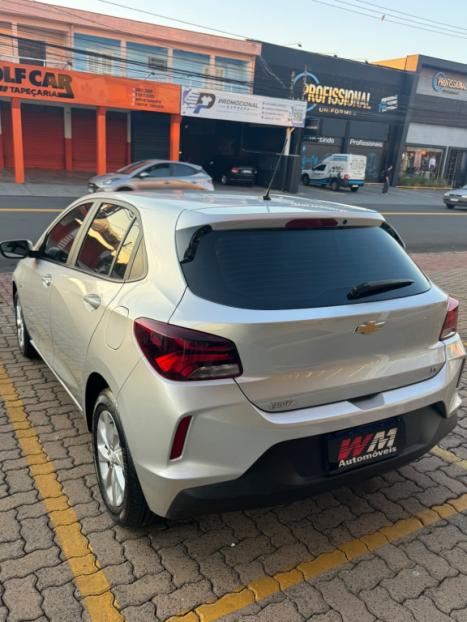 CHEVROLET Onix Hatch 1.0 4P FLEX LT2, Foto 2