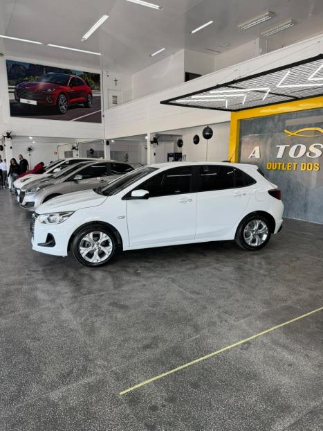 CHEVROLET Onix Hatch 1.0 4P FLEX LT2, Foto 2