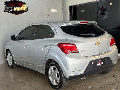 CHEVROLET Onix Hatch 1.4 4P FLEX LT AUTOMÁTICO, Foto 6