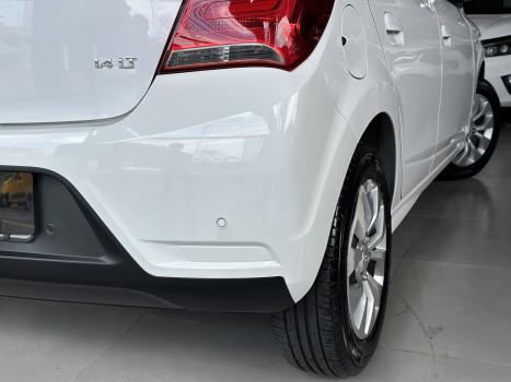 CHEVROLET Onix Hatch 1.4 4P FLEX LT, Foto 13