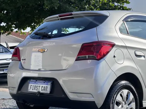 CHEVROLET Onix Hatch 1.0 4P FLEX LT1, Foto 9