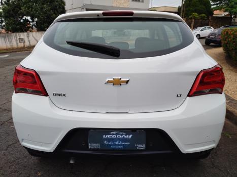 CHEVROLET Onix Hatch 1.4 4P FLEX LT AUTOMÁTICO, Foto 6