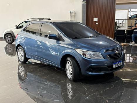 CHEVROLET Onix Hatch 1.0 4P FLEX LT, Foto 2