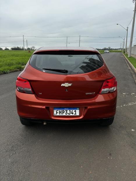 CHEVROLET Onix Hatch 1.4 4P FLEX LT, Foto 3