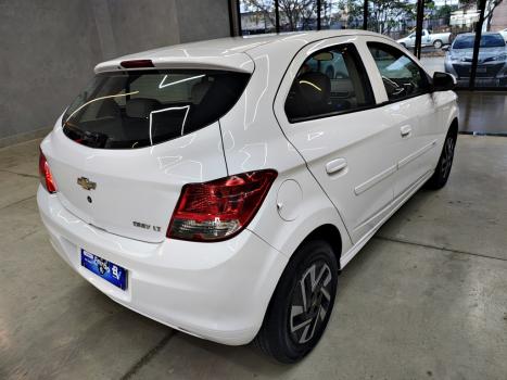 CHEVROLET Onix Hatch 1.0 4P FLEX LT, Foto 4