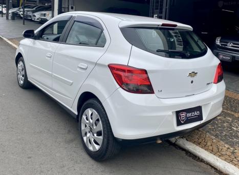 CHEVROLET Onix Hatch 1.4 4P FLEX LT, Foto 6