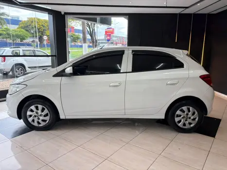 CHEVROLET Onix Hatch 1.0 4P FLEX LT, Foto 3