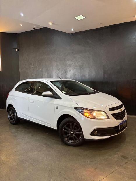 CHEVROLET Onix Hatch 1.0 4P FLEX SELEÇÃO, Foto 1