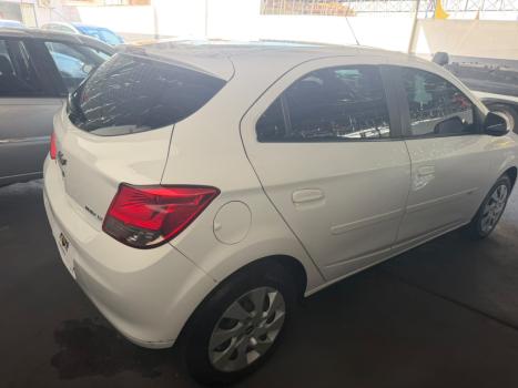 CHEVROLET Onix Hatch 1.4 4P FLEX LT, Foto 10