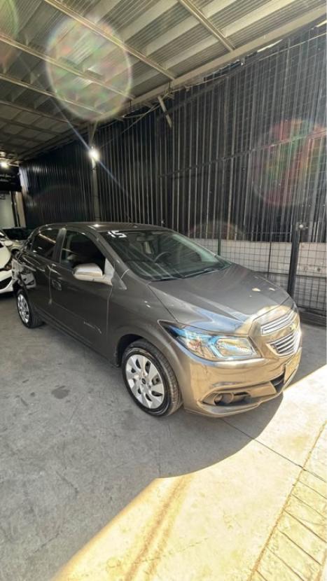CHEVROLET Onix Hatch 1.4 4P FLEX LT, Foto 3