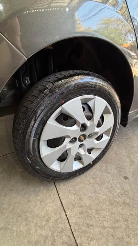 CHEVROLET Onix Hatch 1.4 4P FLEX LT, Foto 7