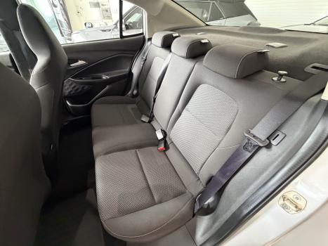 CHEVROLET Onix Hatch 1.0 12V 4P FLEX PLUS TURBO AUTOMÁTICO, Foto 13