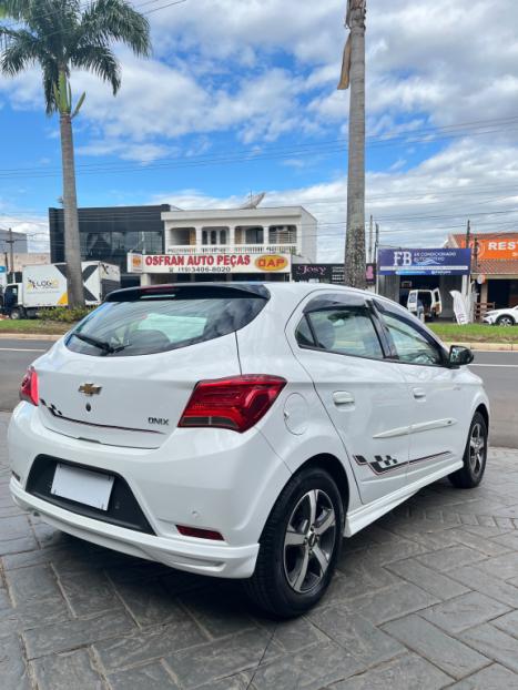 CHEVROLET Onix Hatch 1.4 4P FLEX EFFECT, Foto 5