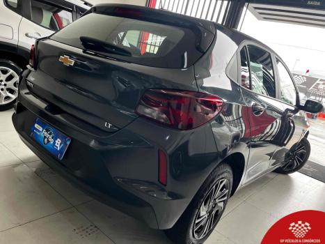 CHEVROLET Onix Sedan 1.0 4P FLEX LT, Foto 4