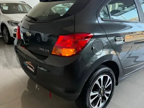 CHEVROLET Onix Sedan 1.0 12V 4P FLEX LTZ PLUS TURBO, Foto 16