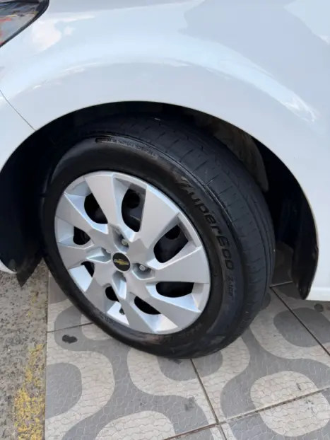 CHEVROLET Onix Sedan 1.0 4P FLEX JOY BLACK PLUS, Foto 9