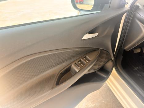 CHEVROLET Onix Sedan 1.0 12V 4P FLEX LT PLUS TURBO AUTOM�TICO, Foto 9