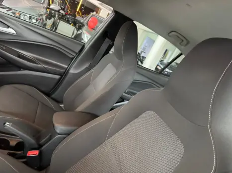 CHEVROLET Onix Sedan 1.0 12V 4P FLEX LTZ PLUS TURBO AUTOM�TICO, Foto 14