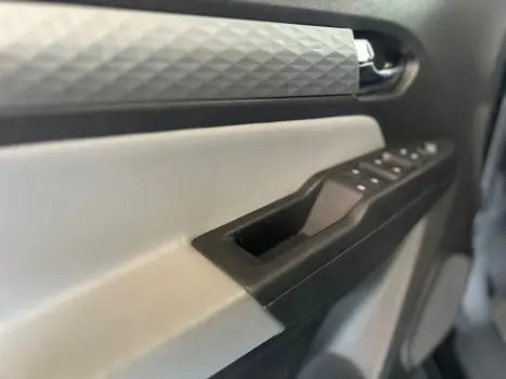 CHEVROLET S10 2.8 16V LTZ CABINE DUPLA TURBO DIESEL AUTOM�TICO, Foto 9