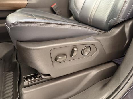 CHEVROLET Silverado 5.3 V8 1500 HIGH COUNTRY CABINE DUPLA 4X4 AUTOMÁTICO, Foto 11 CHEVROLET Silverado 5.3 V8 1500 HIGH COUNTRY CABINE DUPLA 4X4 AUTOMÁTICO, Foto 11