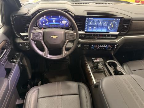 CHEVROLET Silverado 5.3 V8 1500 HIGH COUNTRY CABINE DUPLA 4X4 AUTOM�TICO, Foto 3