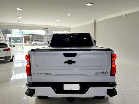 CHEVROLET Silverado 5.3 V8 1500 HIGH COUNTRY CABINE DUPLA 4X4 AUTOM�TICO, Foto 5