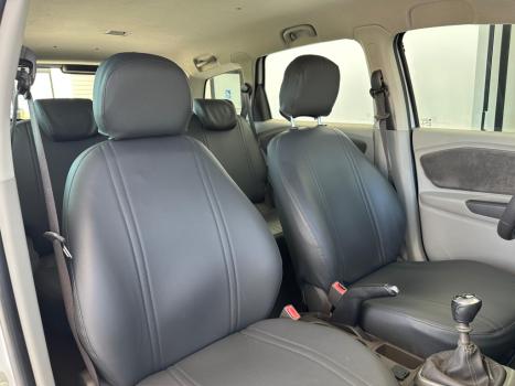 CHEVROLET Spin 1.8 4P FLEX LTZ 7 LUGARES, Foto 7