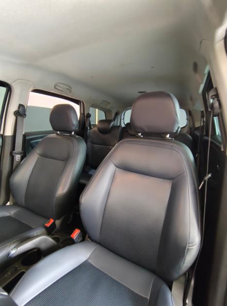 CHEVROLET Spin 1.8 4P FLEX PREMIER 7 LUGARES AUTOM�TICO, Foto 9
