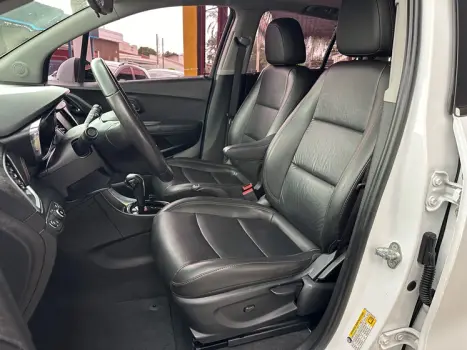 CHEVROLET Tracker 1.4 16V 4P FLEX LTZ TURBO AUTOMÁTICO, Foto 6 CHEVROLET Tracker 1.4 16V 4P FLEX LTZ TURBO AUTOMÁTICO, Foto 6