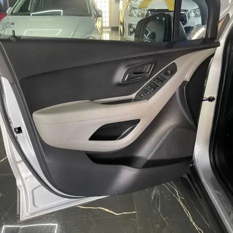 CHEVROLET Tracker 1.8 16V 4P FLEX LTZ AUTOM�TICO, Foto 11