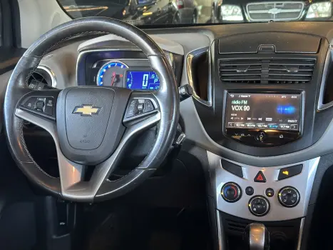 CHEVROLET Tracker 1.8 16V 4P FLEX LTZ AUTOM�TICO, Foto 2