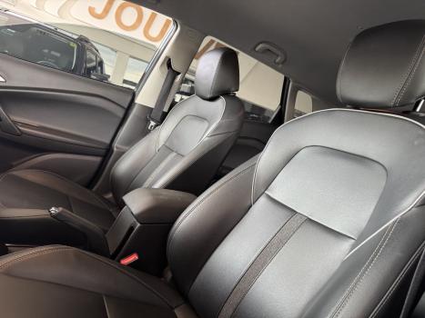 CHEVROLET Tracker 1.0 12V FLEX TURBO MIDNIGHT AUTOM�TICO, Foto 12