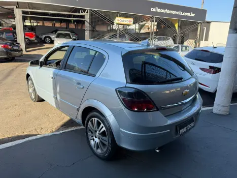 CHEVROLET Vectra Hatch 2.0 4P FLEX GT, Foto 6 CHEVROLET Vectra Hatch 2.0 4P FLEX GT, Foto 6