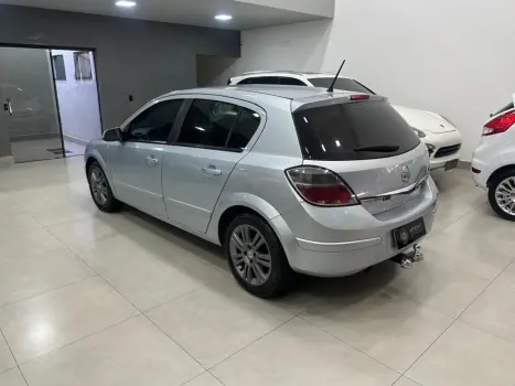 CHEVROLET Vectra Hatch 2.0 4P FLEX GT AUTOM�TICO, Foto 2