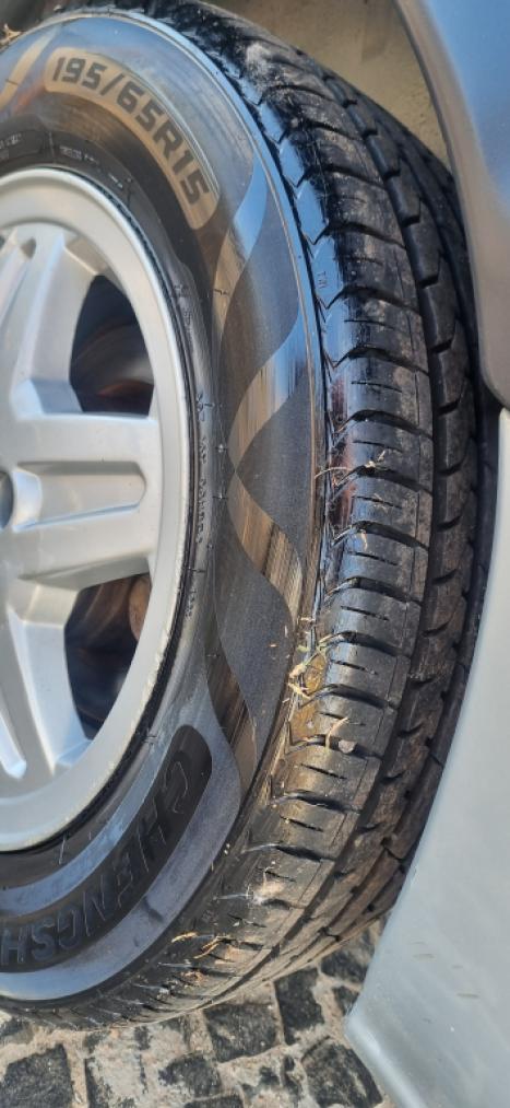 CHEVROLET Zafira 2.0 4P FLEX EXPRESSION 7 LUGARES AUTOM�TICO, Foto 13