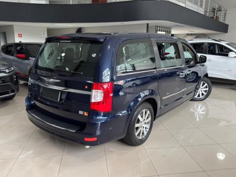 CHRYSLER Town & Country 3.8 V6 12V 4P TOURING AUTOM�TICO, Foto 3