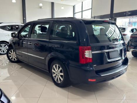 CHRYSLER Town & Country 3.8 V6 12V 4P TOURING AUTOM�TICO, Foto 5