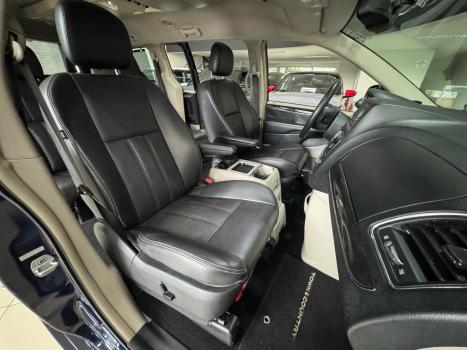 CHRYSLER Town & Country 3.8 V6 12V 4P TOURING AUTOM�TICO, Foto 11