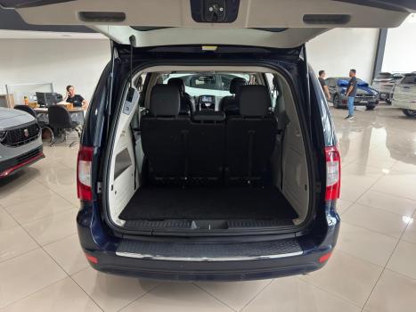 CHRYSLER Town & Country 3.8 V6 12V 4P TOURING AUTOM�TICO, Foto 16