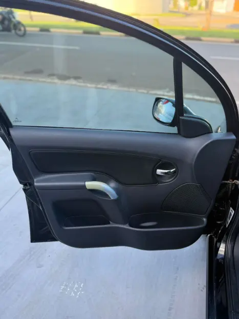 CITROEN C3 1.4 4P EXCLUSIVE FLEX, Foto 2