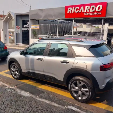 CITROEN C4 Cactus 1.6 16V 4P VTI 120 FLEX FEEL AUTOMÁTICO, Foto 6 CITROEN C4 Cactus 1.6 16V 4P VTI 120 FLEX FEEL AUTOMÁTICO, Foto 6
