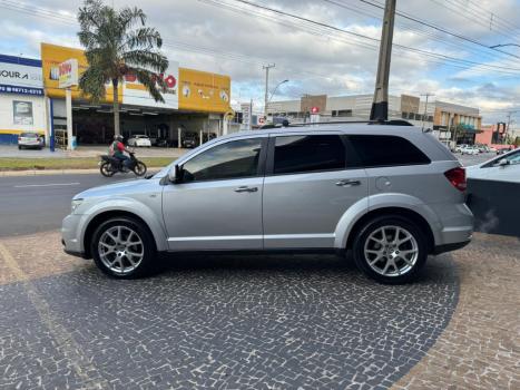 DODGE Journey 3.6 V6 24V 4P RT AUTOMÁTICO 7 LUGARES, Foto 4 DODGE Journey 3.6 V6 24V 4P RT AUTOMÁTICO 7 LUGARES, Foto 4