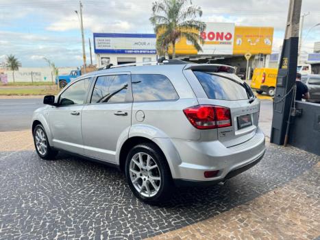 DODGE Journey 3.6 V6 24V 4P RT AUTOMÁTICO 7 LUGARES, Foto 6 DODGE Journey 3.6 V6 24V 4P RT AUTOMÁTICO 7 LUGARES, Foto 6