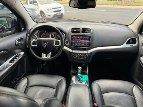 DODGE Journey 3.6 V6 24V 4P RT AUTOMÁTICO 7 LUGARES, Foto 13 DODGE Journey 3.6 V6 24V 4P RT AUTOMÁTICO 7 LUGARES, Foto 13