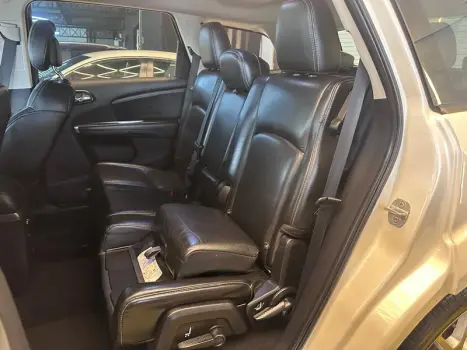 DODGE Journey 3.6 V6 24V 4P RT AUTOMÁTICO 7 LUGARES, Foto 8