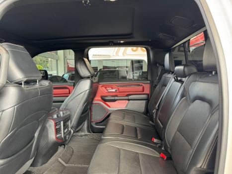 DODGE Ram 5.7 V8 32V 4P HEMI LARAMIE NIGHT EDITION 4X4 AUTOMTICO, Foto 8